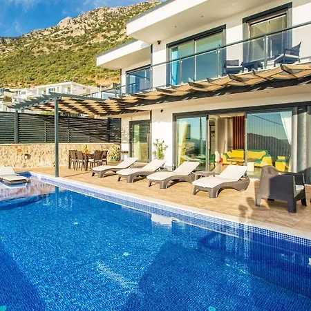 Villa 3 Bedroom Seaview *