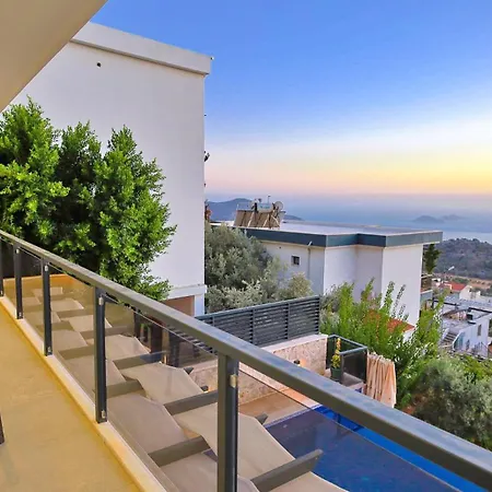 3 Bedroom Seaview
