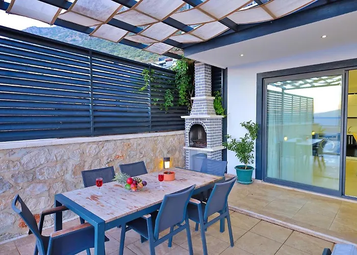 3 Bedroom Seaview * カルカン