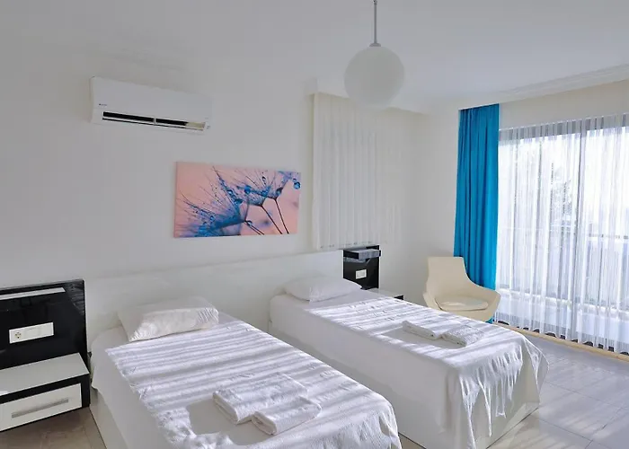 3 Bedroom Seaview * カルカン