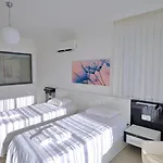 Villa 3 Bedroom Seaview *