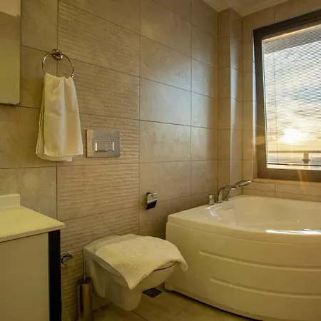 3 Bedroom Seaview
