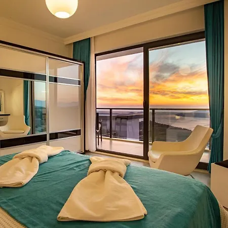 3 Bedroom Seaview וילה