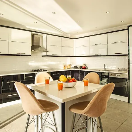 וילה 3 Bedroom Seaview קלקן