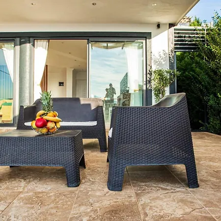 וילה 3 Bedroom Seaview