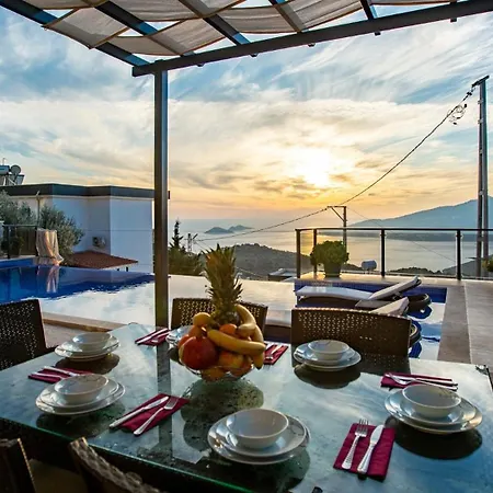 3 Bedroom Seaview *