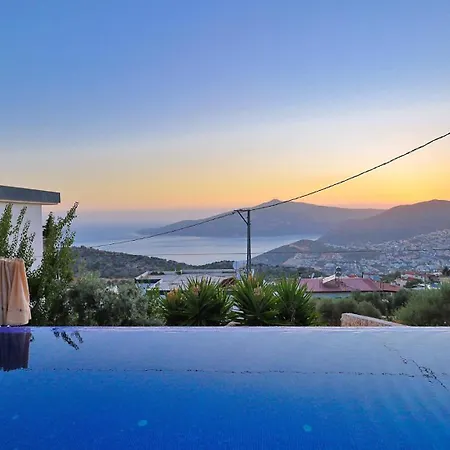 Villa 3 Bedroom Seaview *