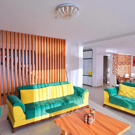 3 Bedroom Seaview فيلة كالكان