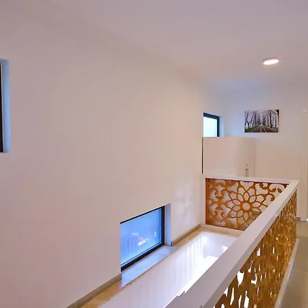 3 Bedroom Seaview