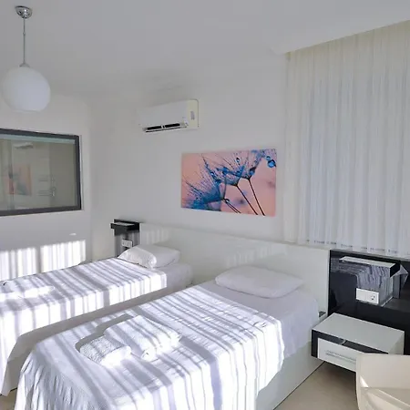 فيلة 3 Bedroom Seaview *