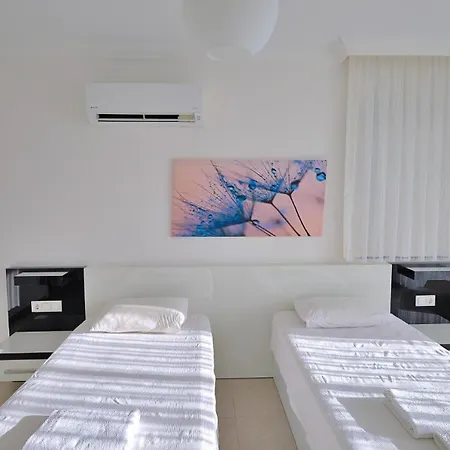 3 Bedroom Seaview فيلة كالكان