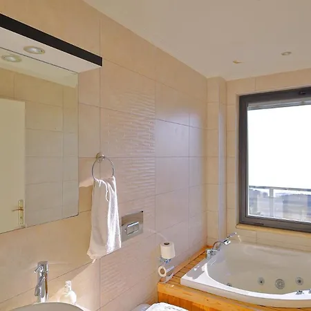 3 Bedroom Seaview *