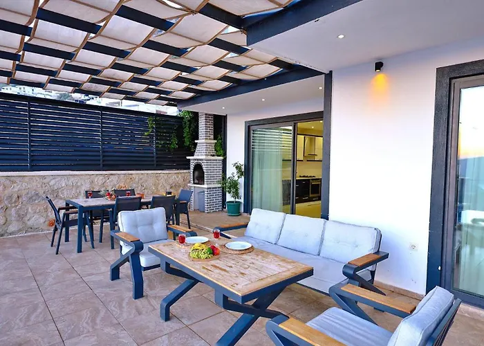 3 Bedroom Seaview Villa