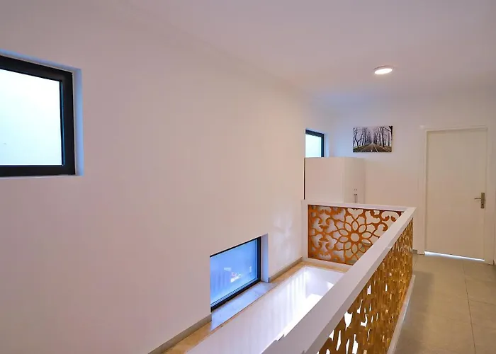 3 Bedroom Seaview