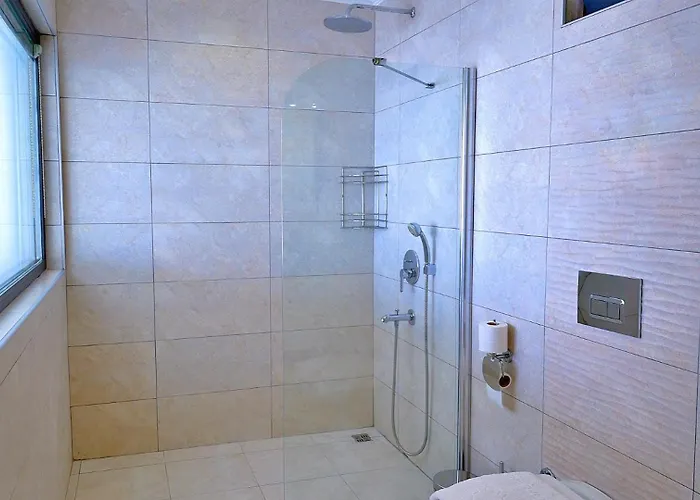 3 Bedroom Seaview