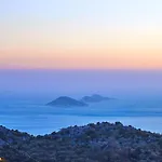 3 Bedroom Seaview Βίλα *