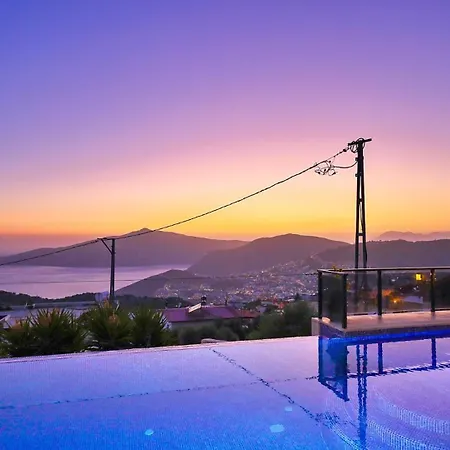 3 Bedroom Seaview *